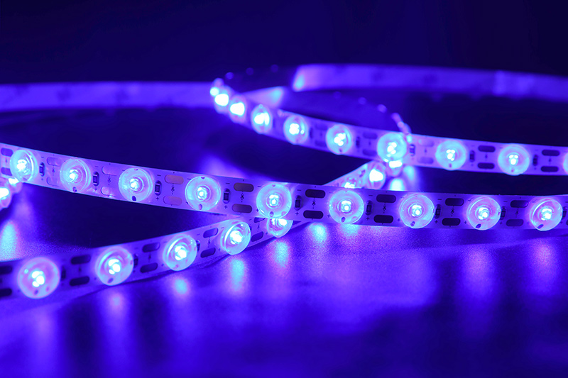 Difuzní reflexní čočka Modré LED páskové světlo