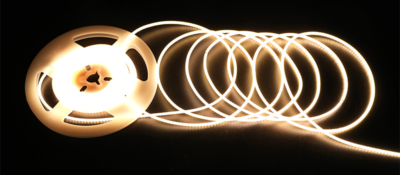 360 svítící COB vláknový LED pásek 3000K