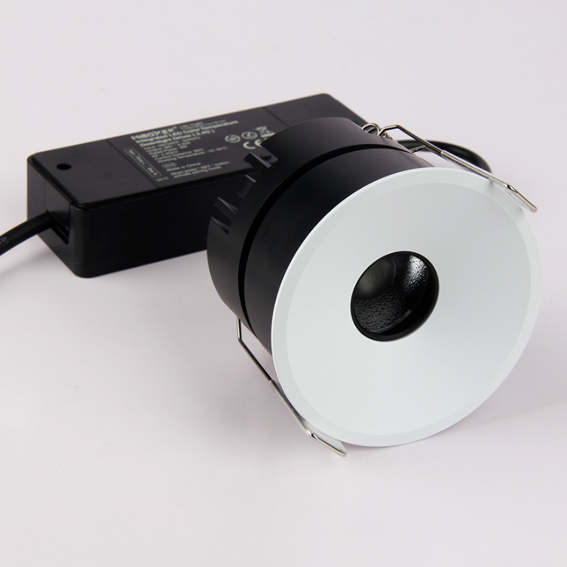 FUT083 9W RF CCT Tunable White LED Downlight Einbau 24 Grad FUT083 9W RF CCT Tunable White LED Downlight Einbau 24 Grad