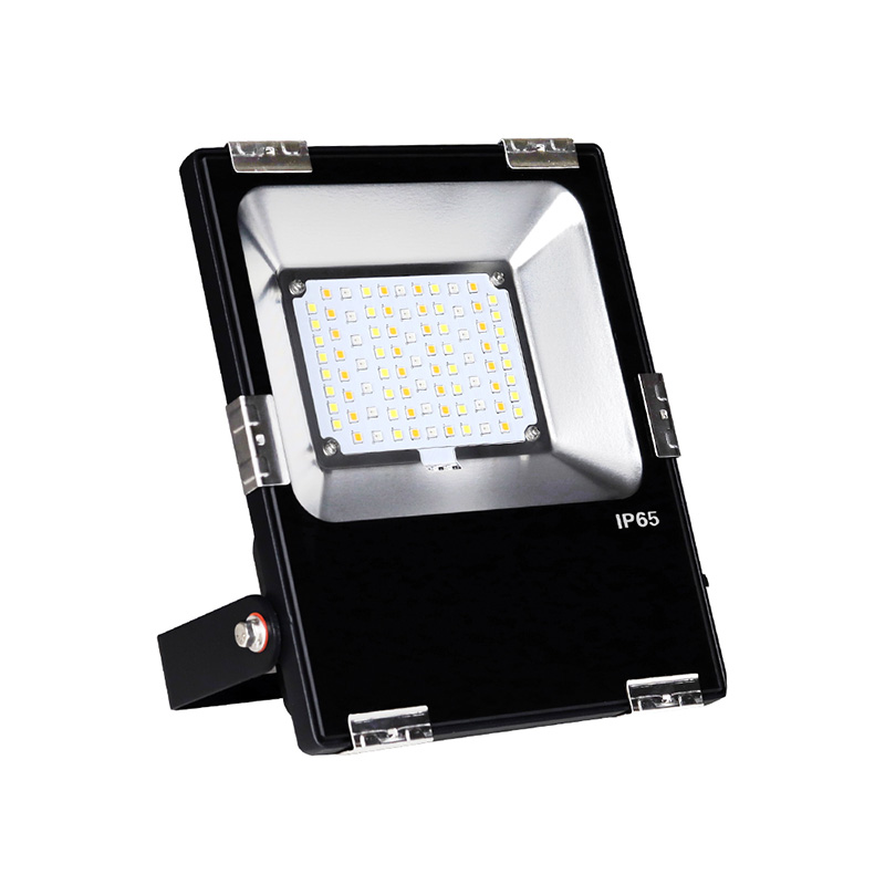 FUTT03ZR Zigbee RF venkovní RGB CCT IP65 30W LED světlomet FUTT03ZR Zigbee RF venkovní RGB CCT IP65 30W LED světlomet