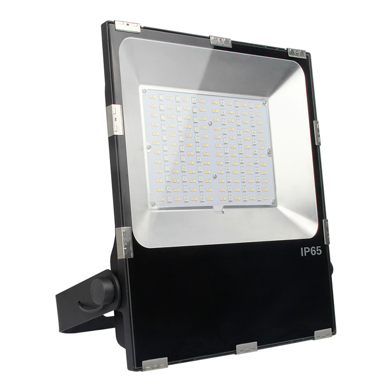 FUTT07ZR RF Zigbee venkovní CCT LED RGB světlomet 100W FUTT07ZR RF Zigbee venkovní CCT LED RGB světlomet 100W