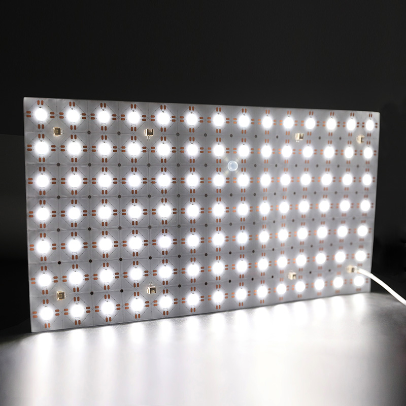 Řezací flexibilní LED panel typu čočky pro širší podsvícení