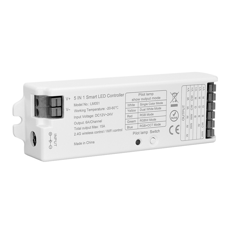 LM051 5v1 12 až 24V DC stmívač LED světelný pásek RF ovladač LM051 5v1 12 až 24V DC stmívač LED světelný pásek RF ovladač
