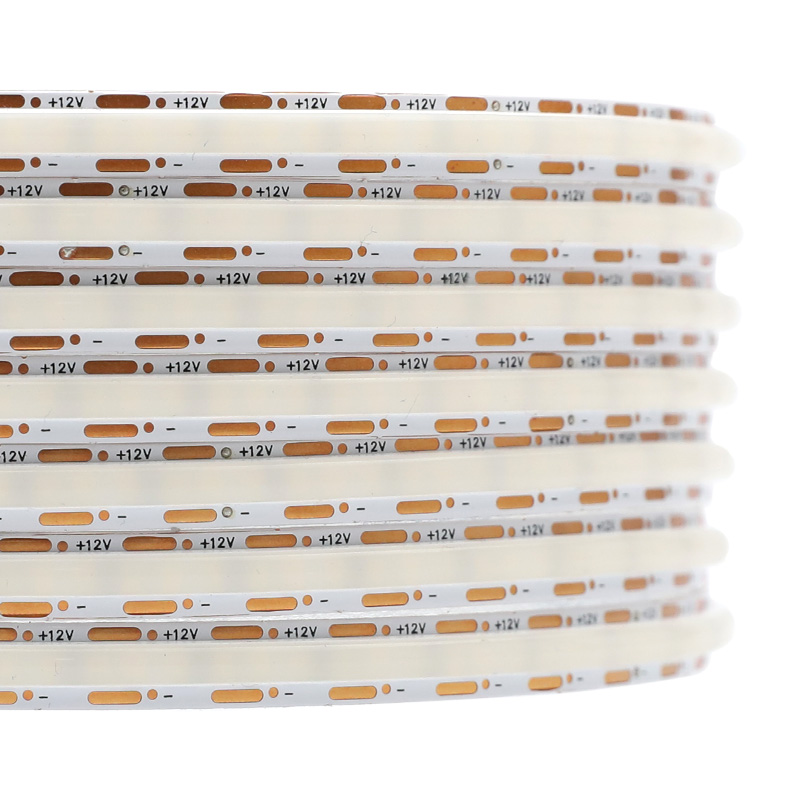 Přesný barevný COB LED světelný pás s úzkým úhlem paprsku o šířce 8 mm Přesný barevný COB LED světelný pás s úzkým úhlem paprsku o šířce 8 mm