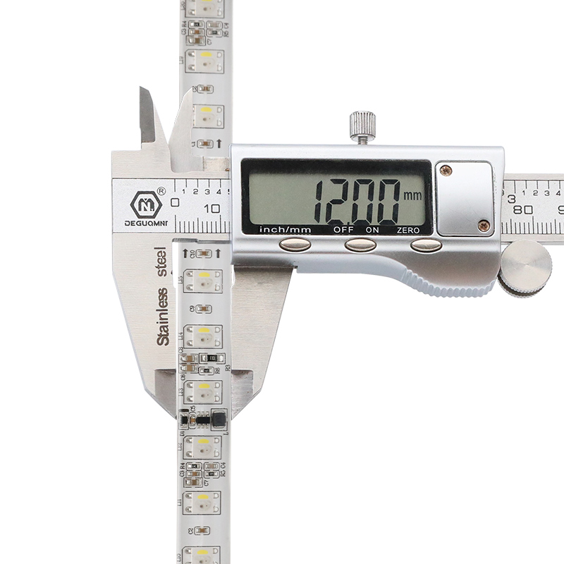 SK6812 12V bis 36V Weitspannungs-RGBW Einzeln steuerbarer LED-Lichtstreifen 80LEDs/m SK6812 12V bis 36V Weitspannungs-RGBW Einzeln steuerbarer LED-Lichtstreifen 80LEDs/m