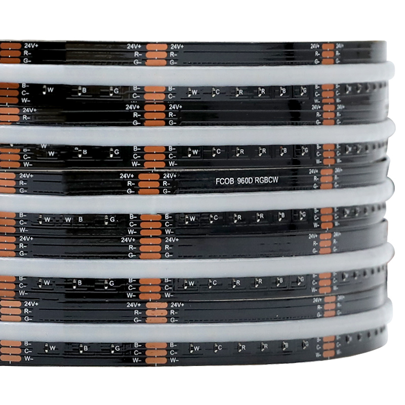 Schwarzes PWB führte RGBWW 24V PFEILER Chip On Board Light Tape Higher 960 Dichte Schwarzes PWB führte RGBWW 24V PFEILER Chip On Board Light Tape Higher 960 Dichte