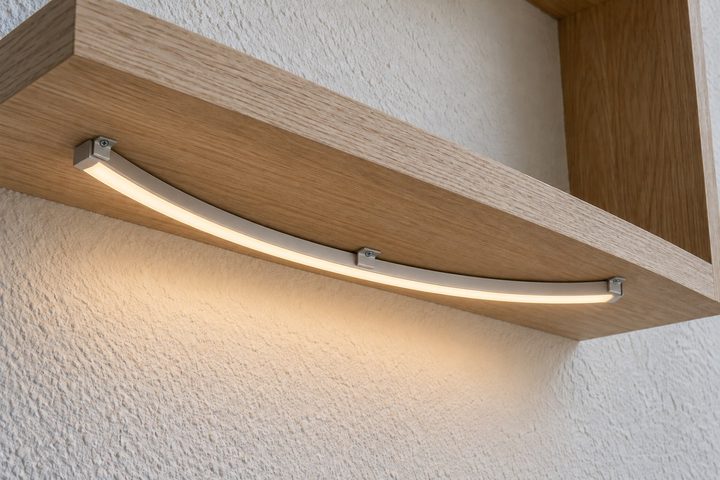 Curved or bendable track